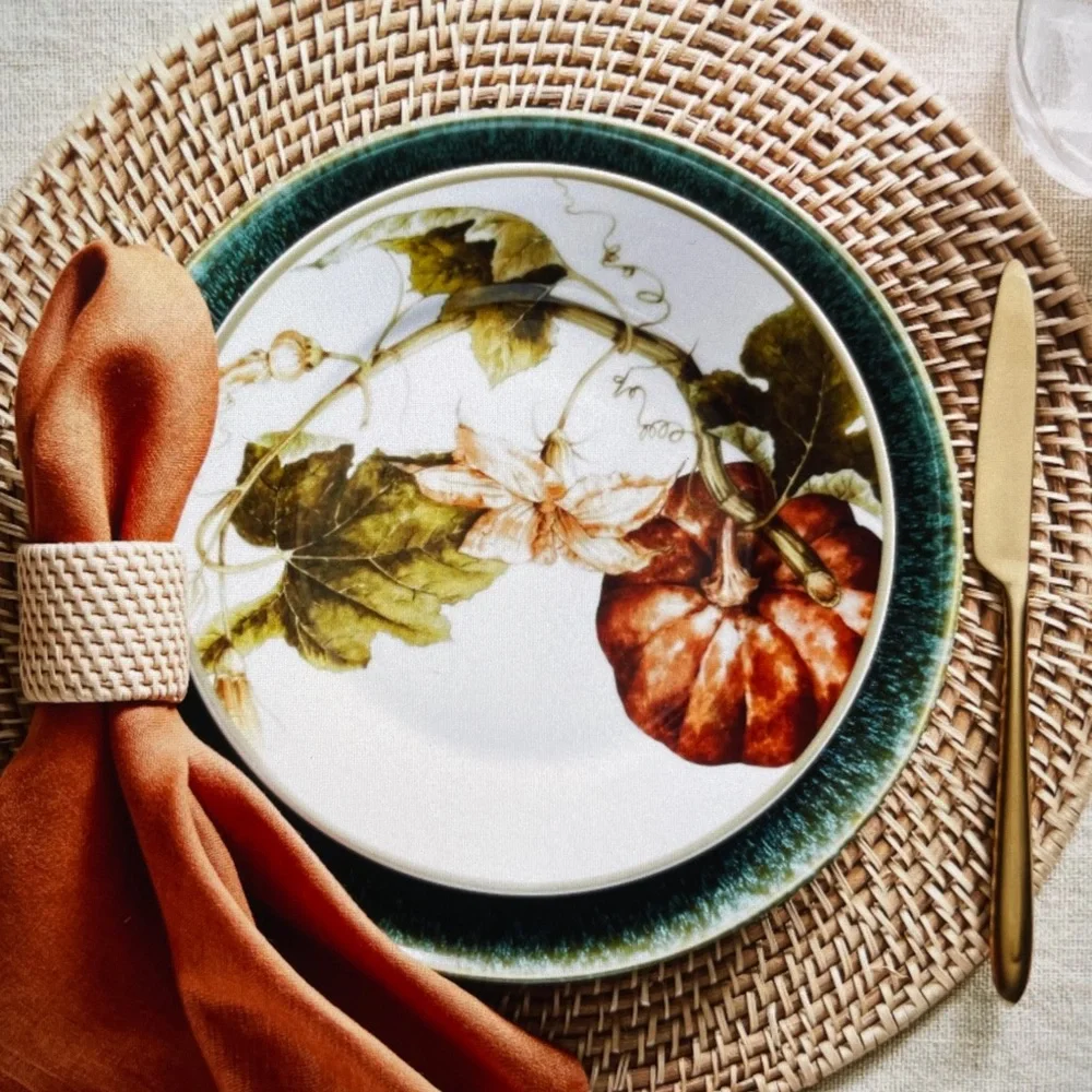 Williams Sonoma Botanical Pumpkin Salad Dessert Plates 8.5” diameter (Set of 3)